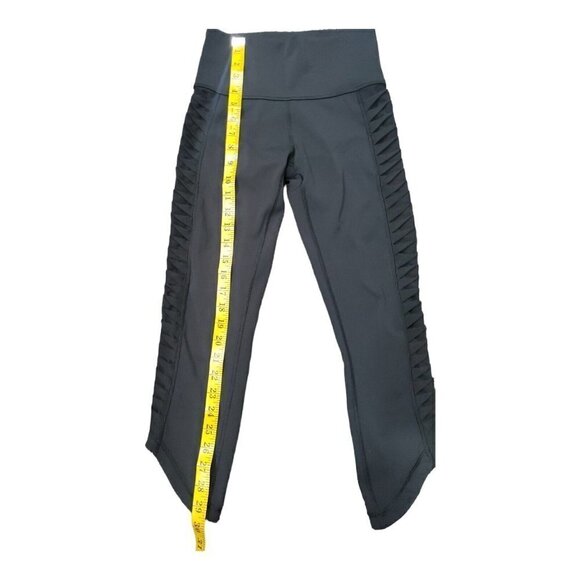 Lululemon Athletica Women's Black Cropped Leggings Size Ruched Mesh Size… - Picture 2 of 10